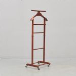 565619 Valet stand